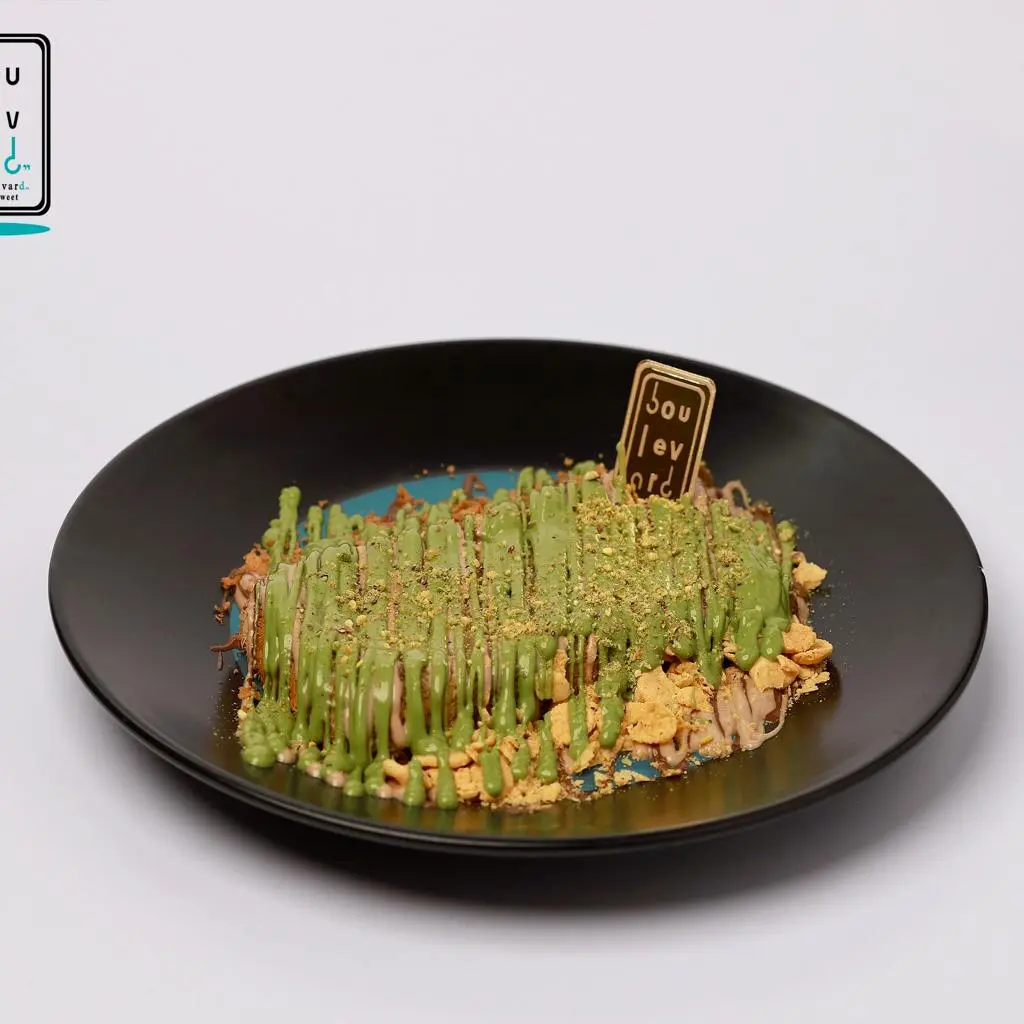 Pistachio & Galaxy Kunafa
